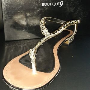 Sandal